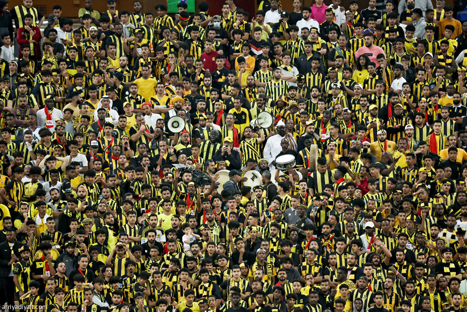 بالتخصص..
الأزرق يكسر الاتحاد