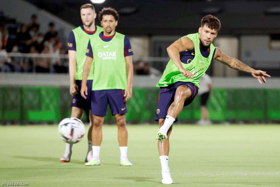 9 نصراويين و16 باريسيا
يجددون اللقاء