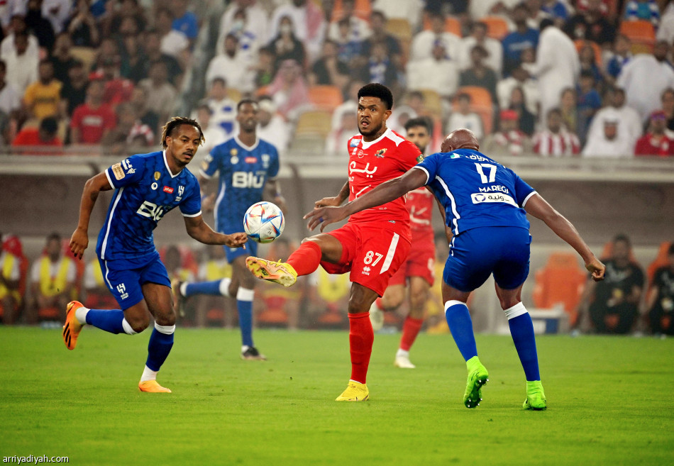 تسعة أعوام 
عادة الهلال لا تنقطع