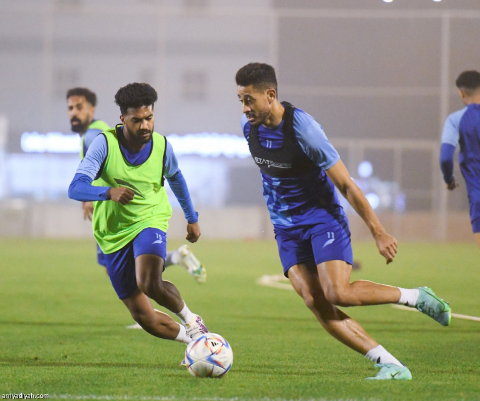 الفتح.. دونيس يريح اللاعبين