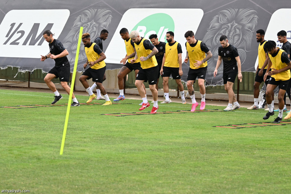 الشباب ينهي تحضيرات ضمك