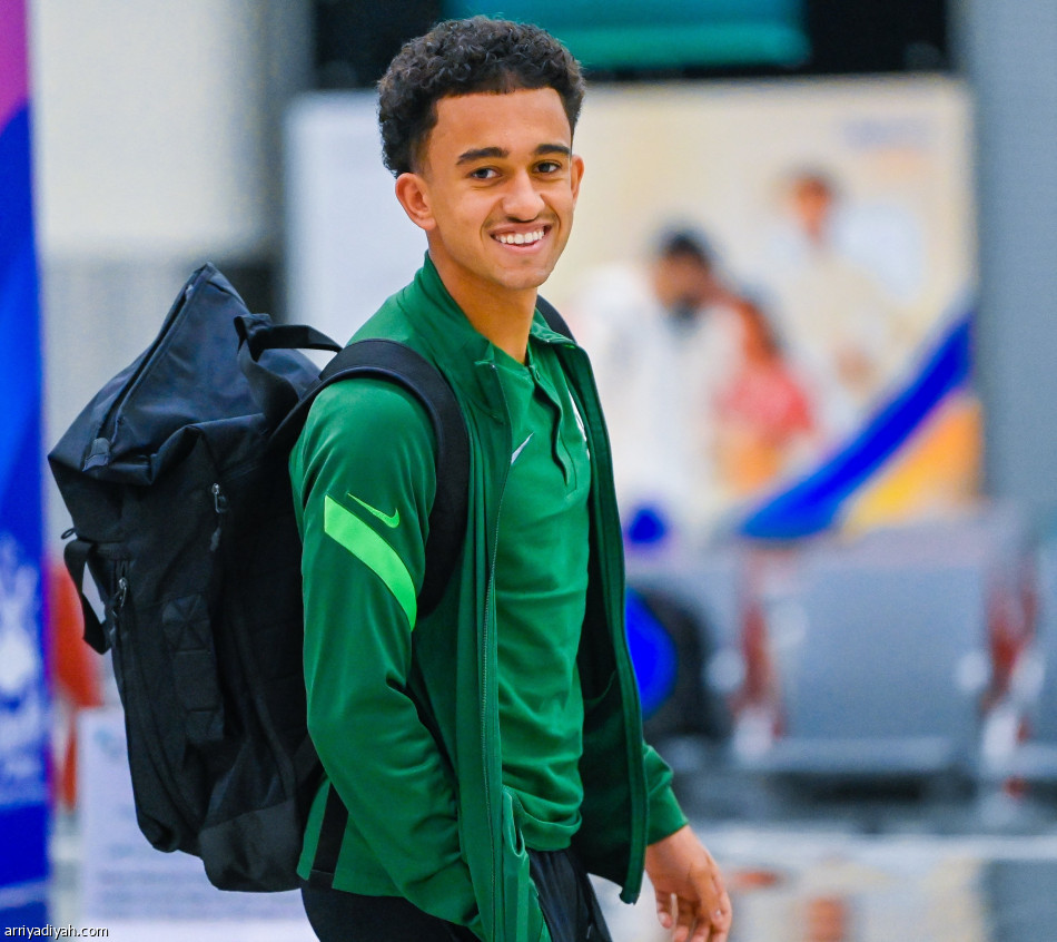 الأخضر يدخل معسكر  «خليجي25»