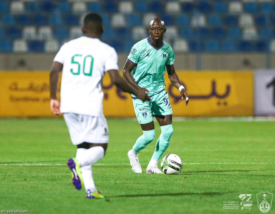 بثنائية نجران.. الأهلي يخطف صدارة «دوري يلو»