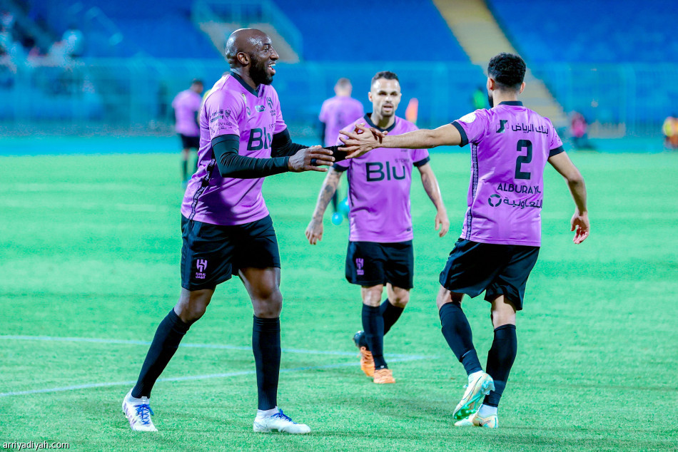 إيجالو.. 
الافتتاحي الثامن