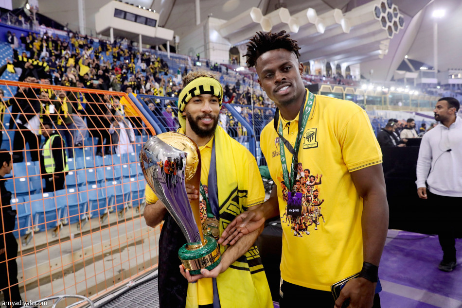 النمور..
أفراح لا تتوقف