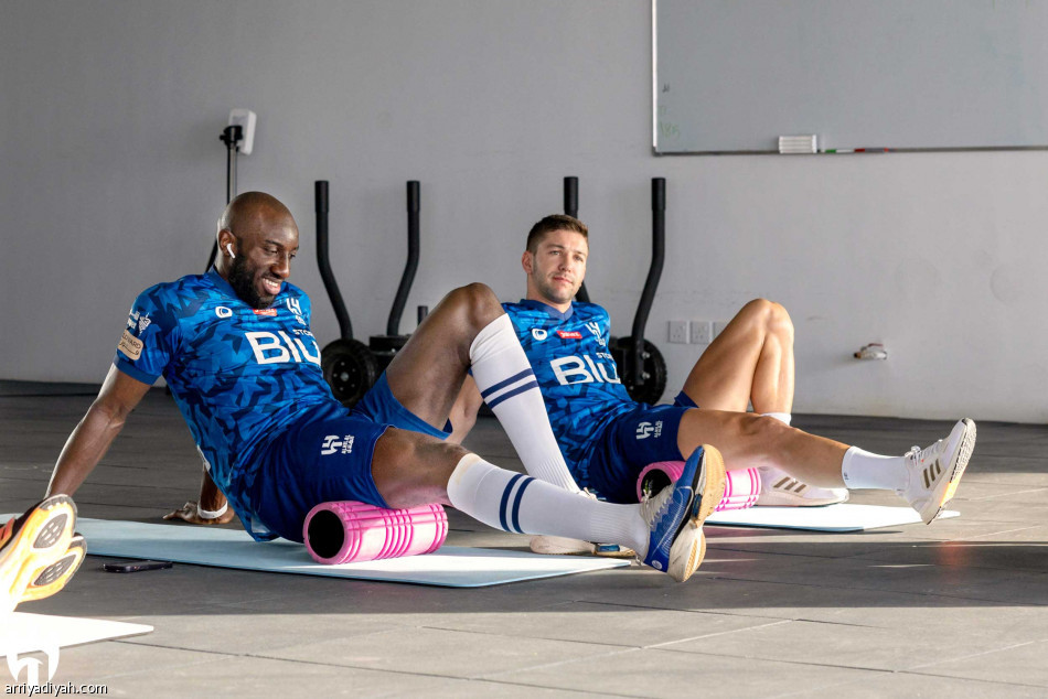 المبالغة 
هزت صدارة النمور