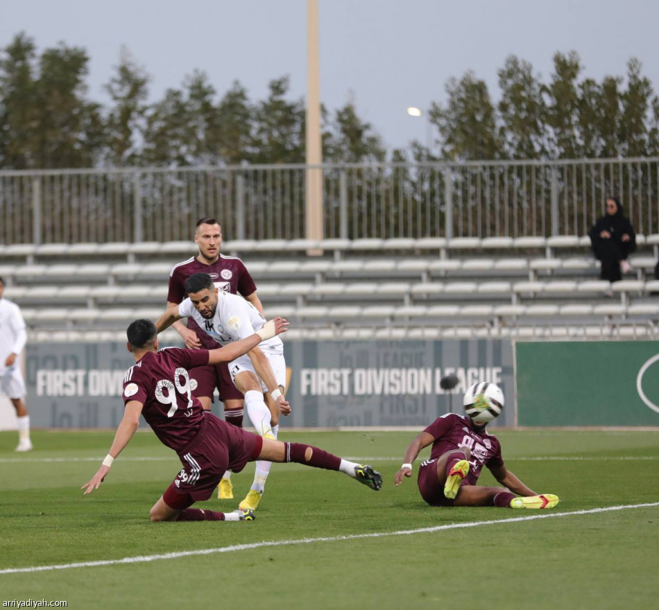 الأخدود يزيد جراح الفيصلي في «يلو»