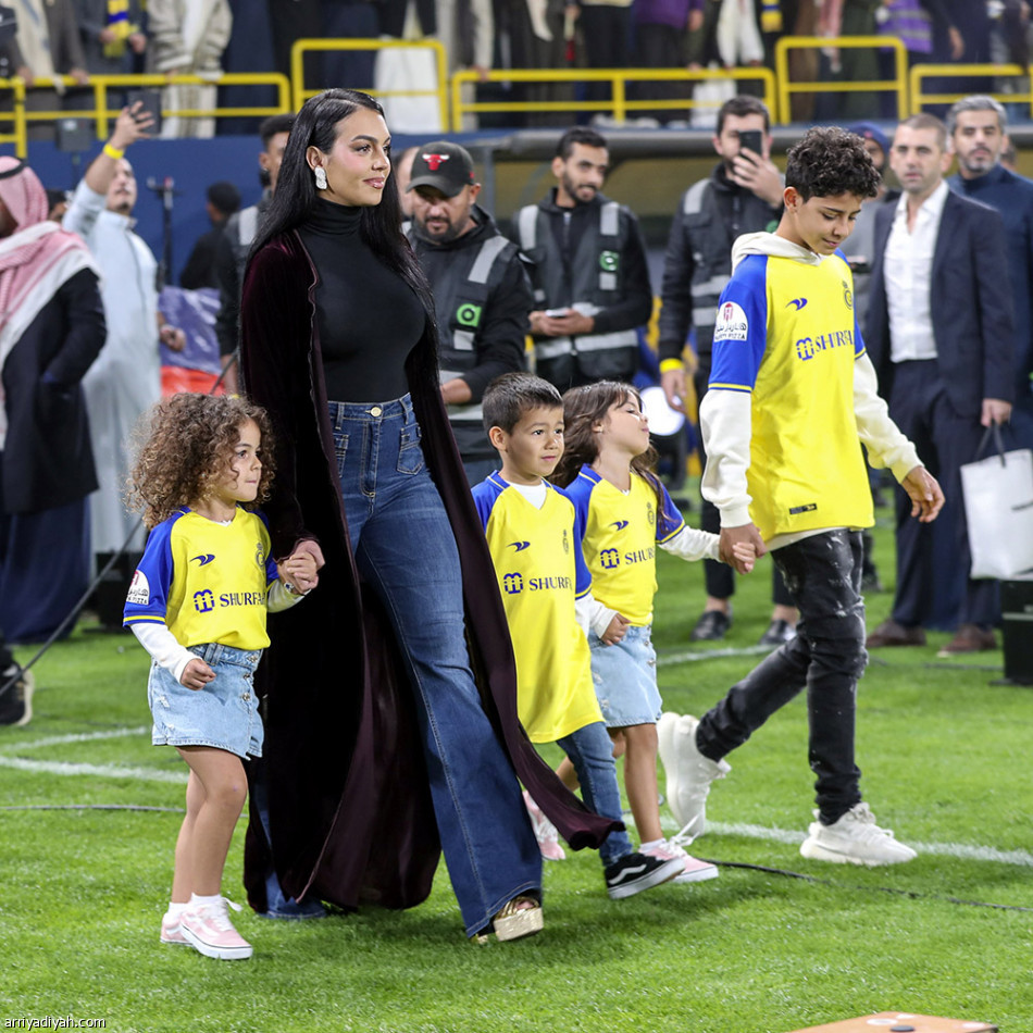 3 شروط 
تواجه
رونالدو