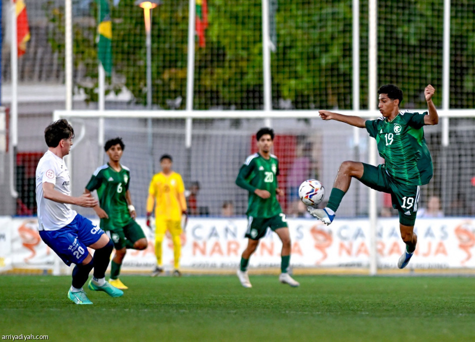 «أخضر18» يعبر  إلى نهائي كوتيف الدولية