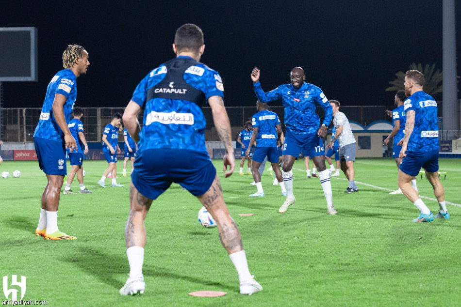 قبل الكلاسيكو.. الهلال يستعيد سالم ويخسر ناصر