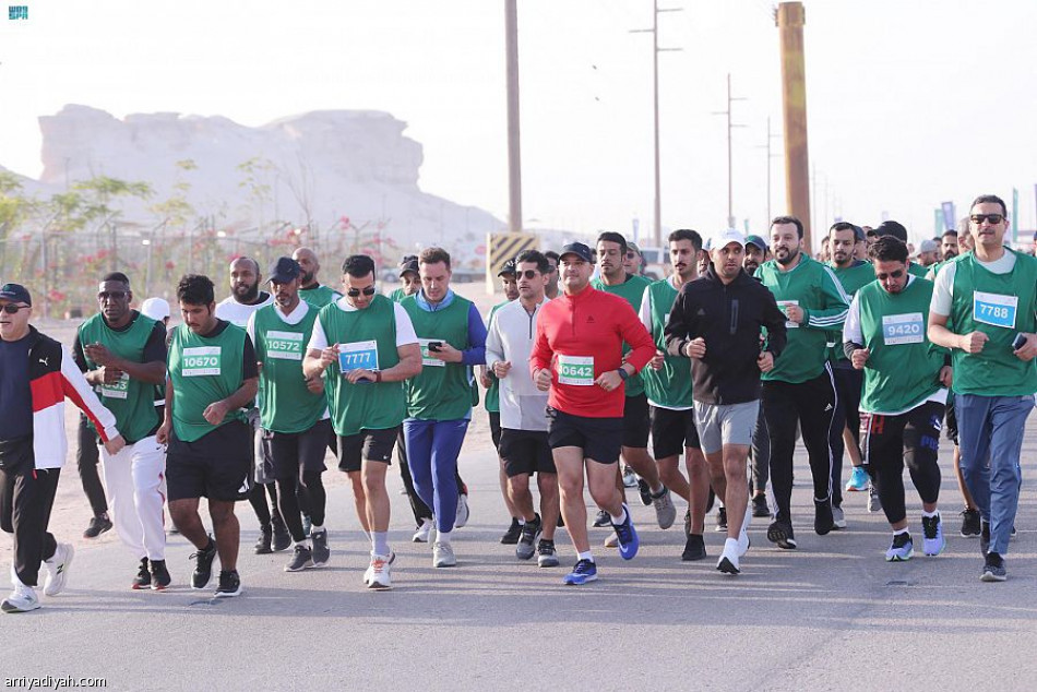 محافظ الأحساء يتقدم متسابقي «الحسا تركض».. ويتوج الفائزين