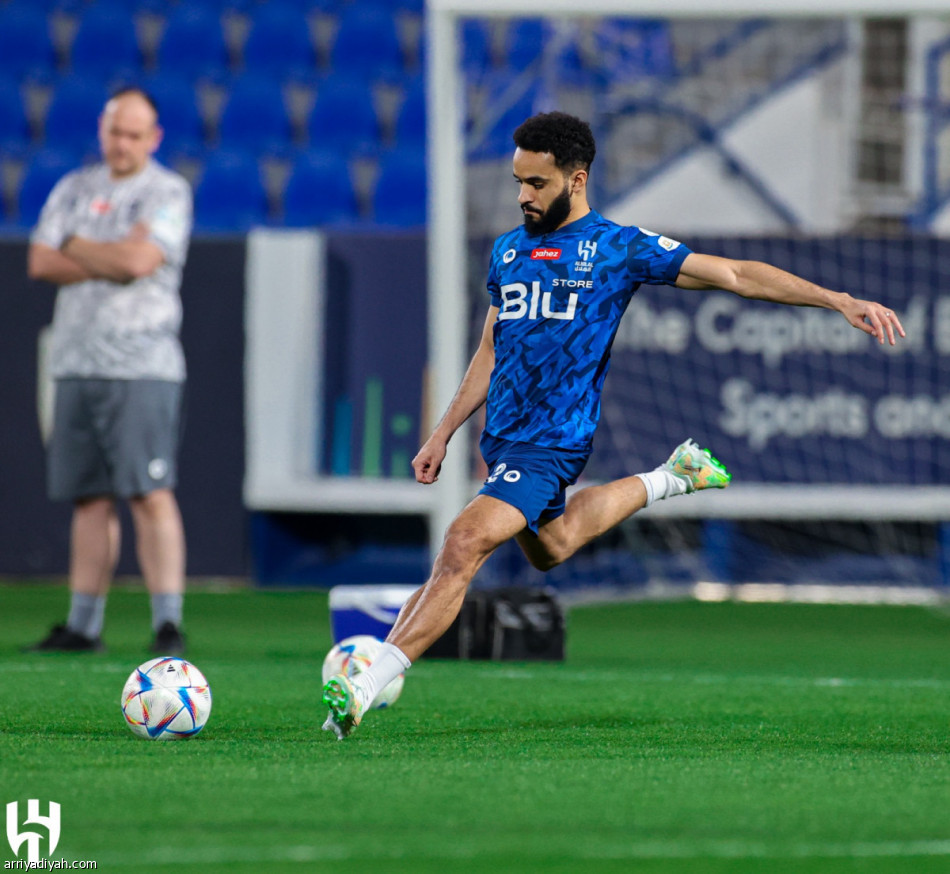 الهلال.. «آلام المفصل»  تبعد فييتو
