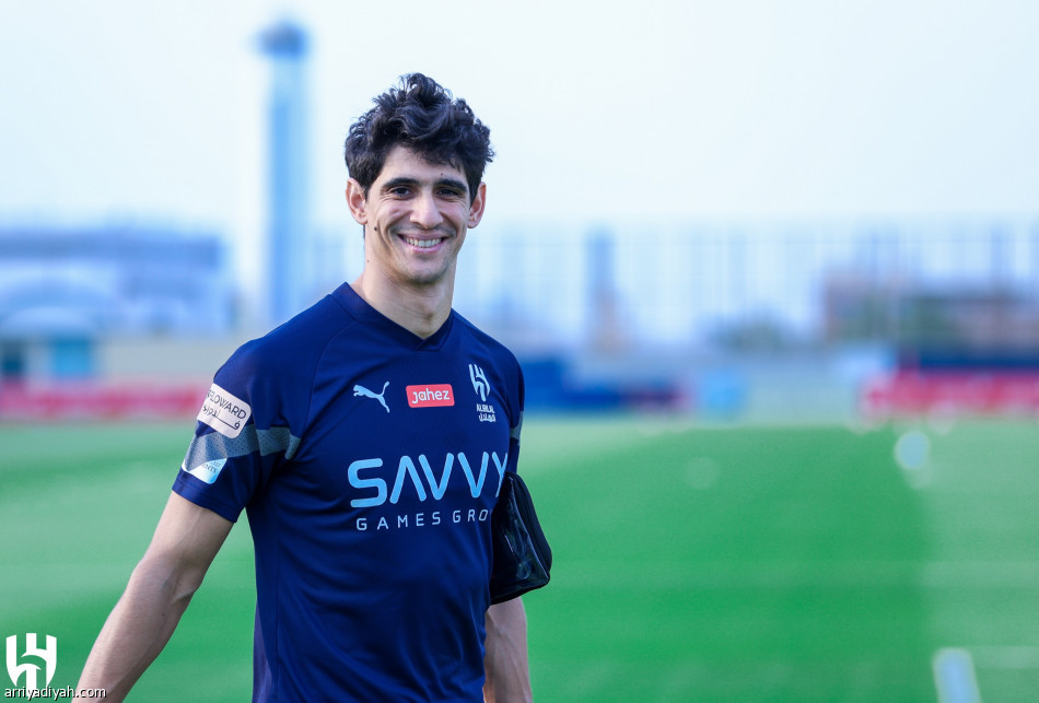 نيفيز والمالكي يدعمان الهلال أمام الفتح