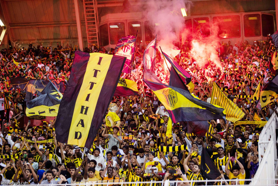 بالوحدة..
المتصدر يكرر الخمسة