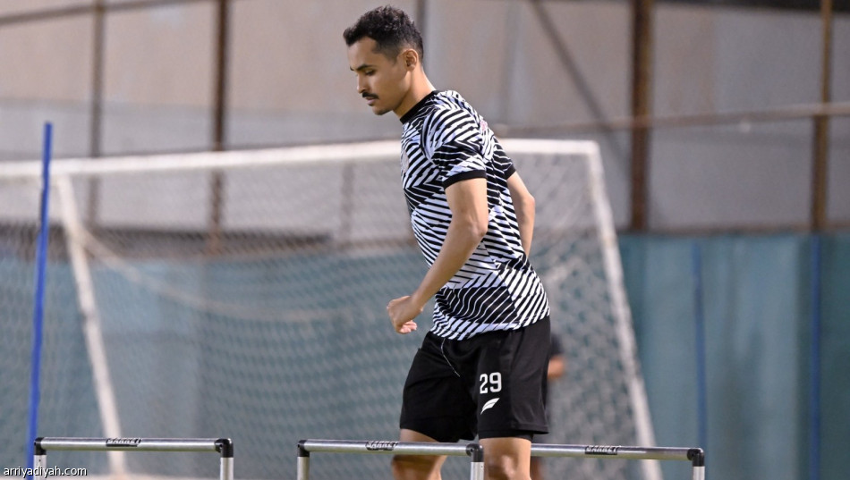 الشباب يعود.. والحربي يجري تدريبات خاصة