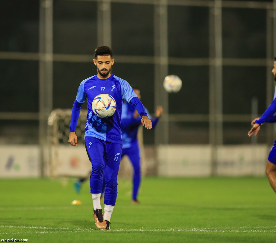 مفصل القدم يبعد الخليف عن الفتح