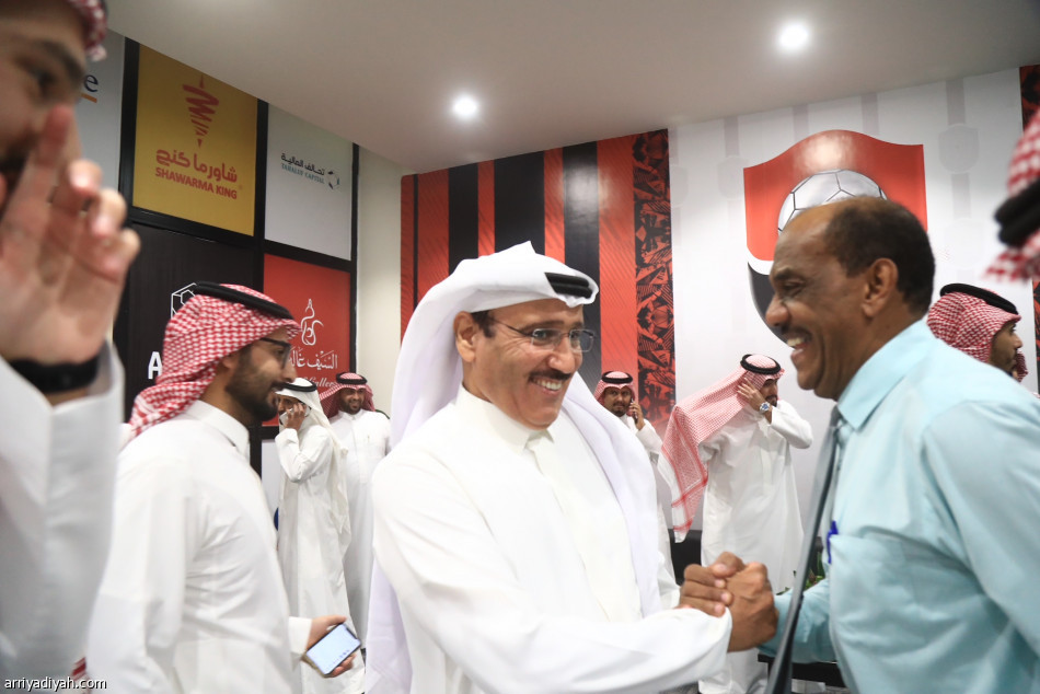 المطوع يفوز برئاسة الرائد