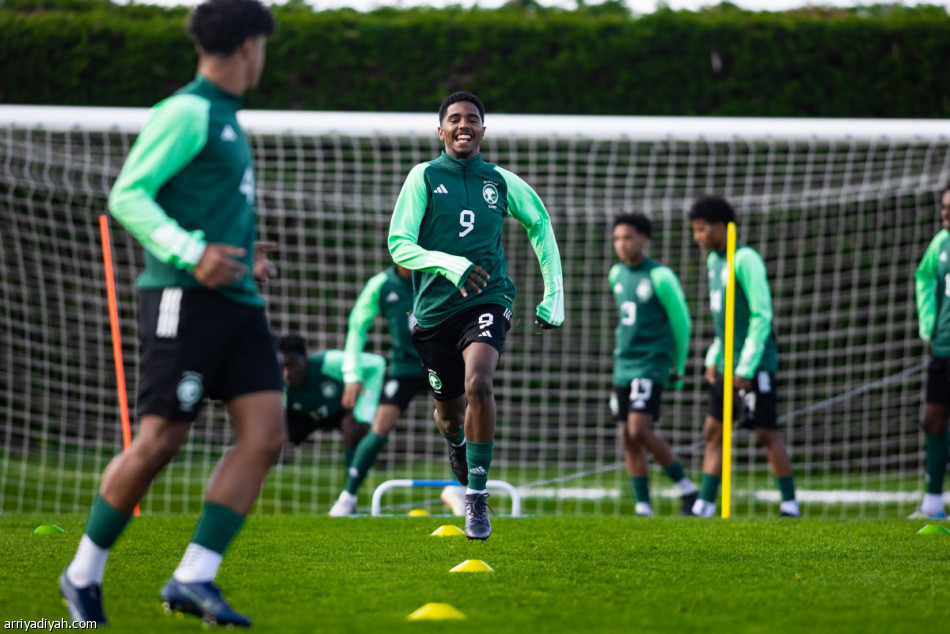 اليوم.. أخضر 16 يواجه الدنمارك في فرنسا