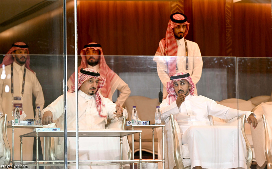 في 13 دقيقة.. 
الأخضر يقلبها