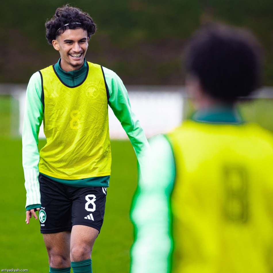 اليوم.. أخضر 16 يواجه الدنمارك في فرنسا