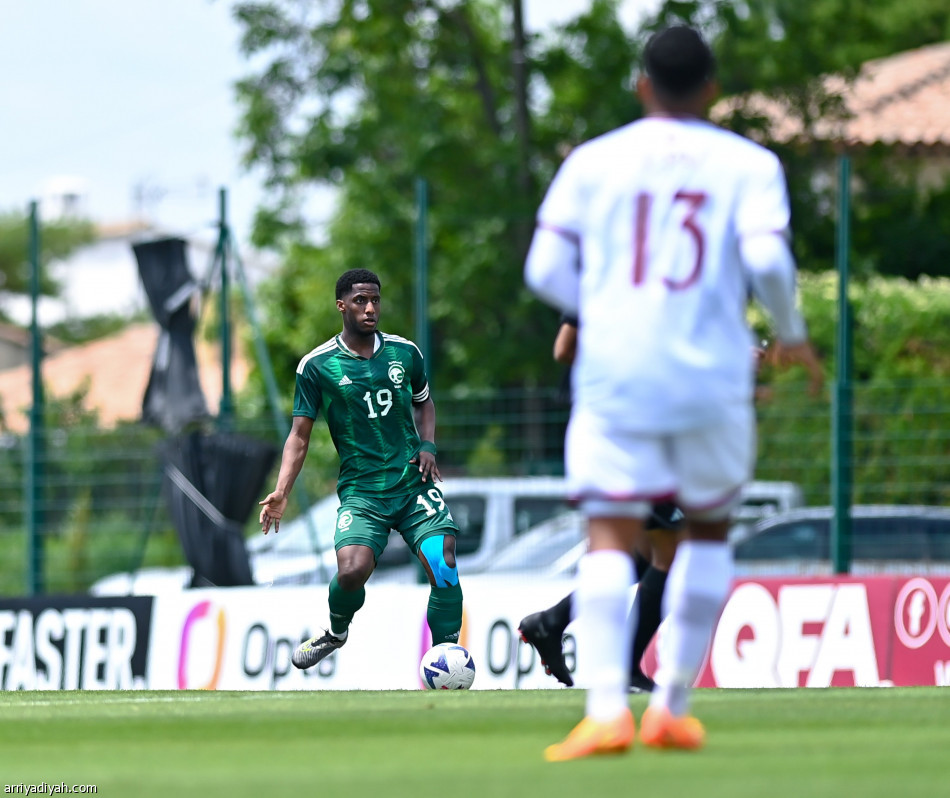 أخضر 23 يخسر أمام فنزويلا في «تولون»