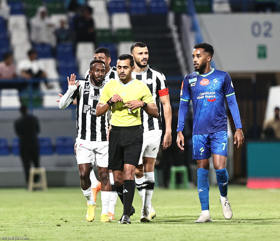 الفتح والشباب.. المعاناة تستمر بتعادل محبط