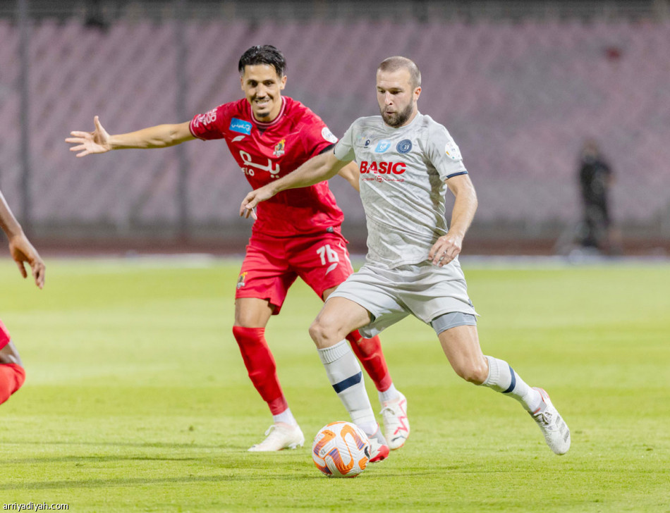 إيجالو 
يعيد ذكريات الأهلي