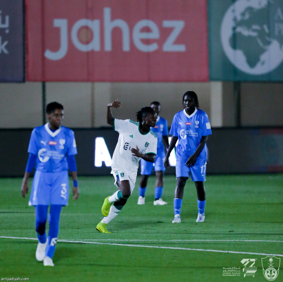 ممتاز السيدات.. الأهلي ينهض بنقاط الهلال