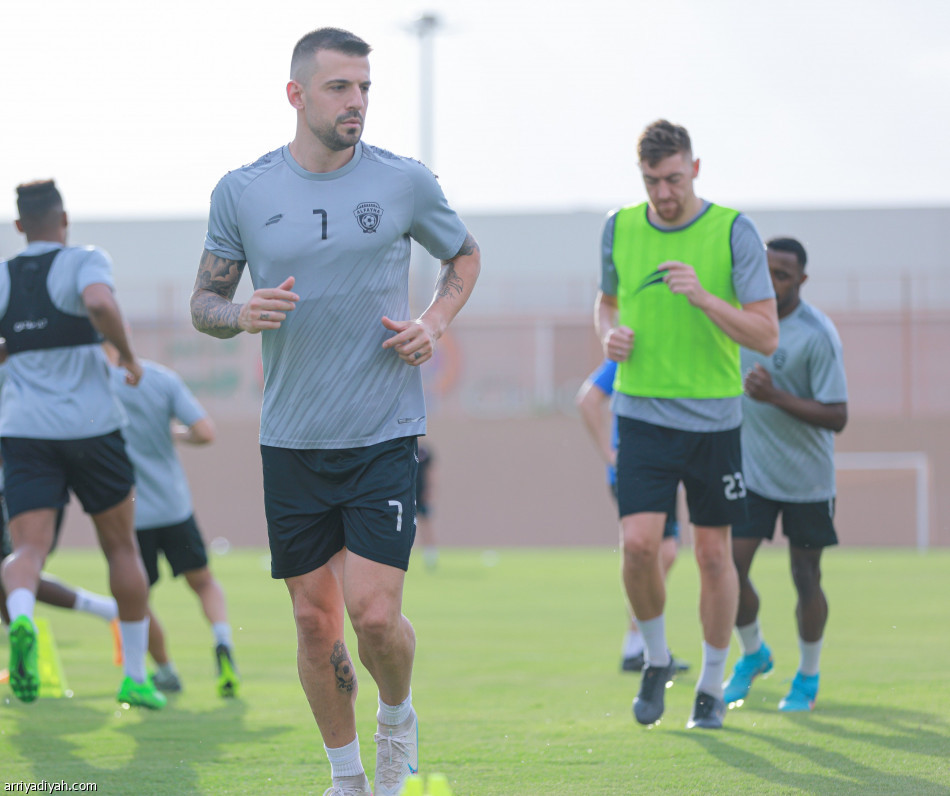 الفيحاء يتدرب.. ويغادر إلى حفر الباطن