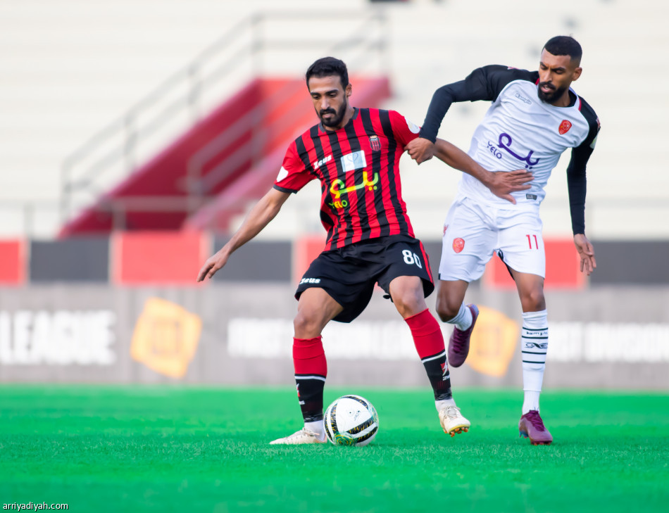 بثنائية القيصومة.. الرياض يصعد إلى الثالث