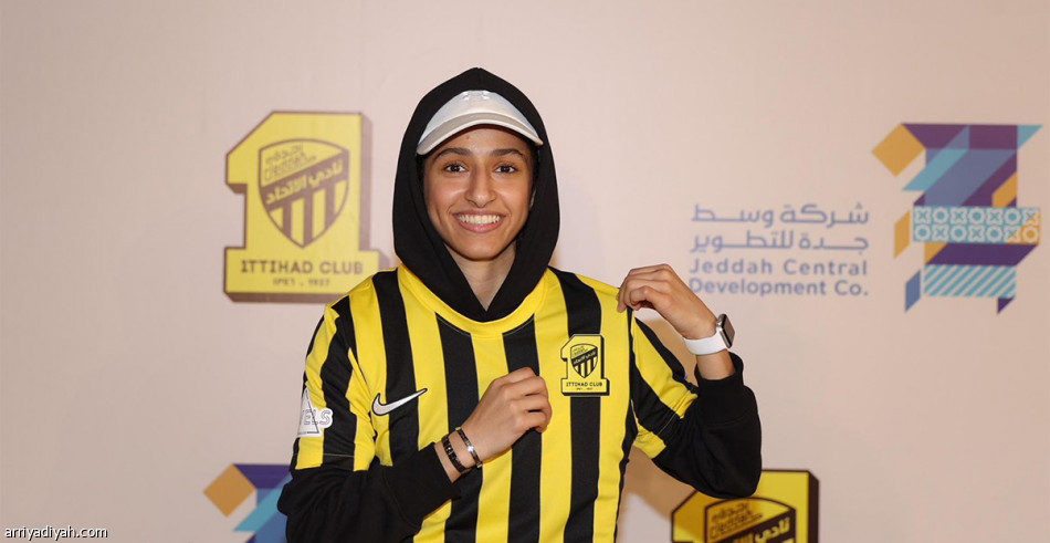 الاتحاد يجدد عقود 5 لاعبات من «فريق القدم»