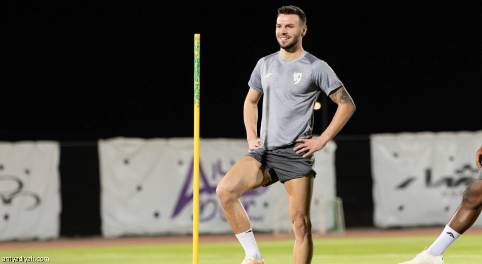 الطائي.. 3 لاعبين في العيادة