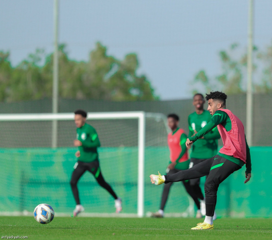أخضر الشباب ينهي تحضيرات تجربة قطر