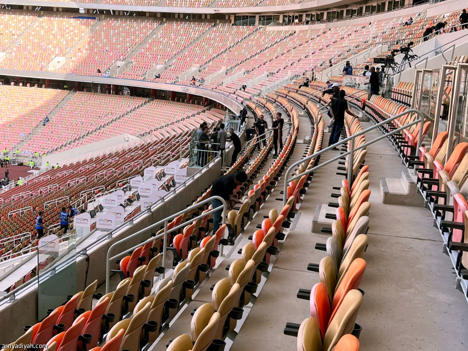 أنصار الاتحاد والهلال..
7 ساعات انتظار