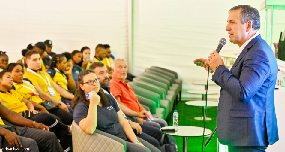 ويرافون يحطم الأرقام..
ويحصد 3 ميداليات