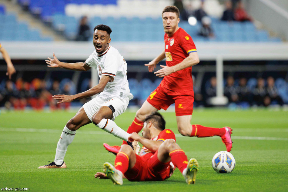 بعد عقد من الزمان..
الشباب بين الثمانية الكبار