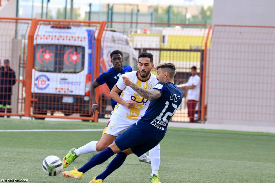 أحد يحرم الأخدود صدارة «دوري يلو»