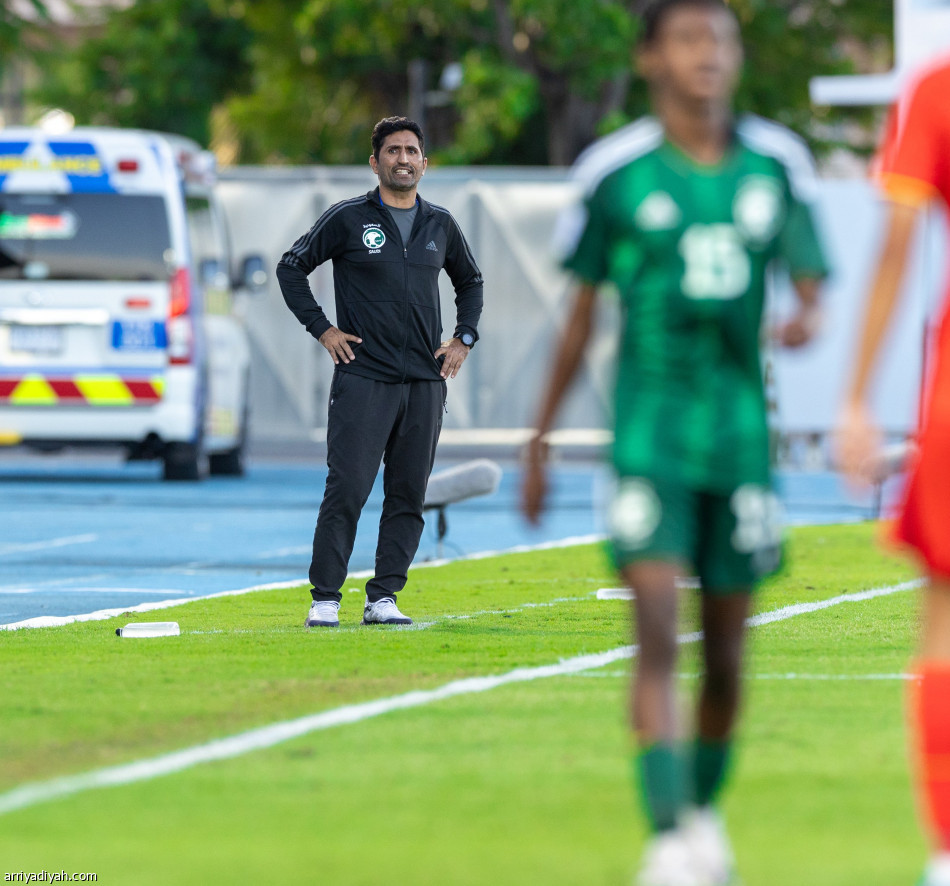 أخضر الناشئين يتصدر ويتجاوز الصين بثلاثية