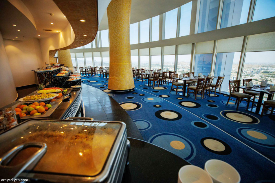 الهلال والنصر..
الفارق 15 دقيقة