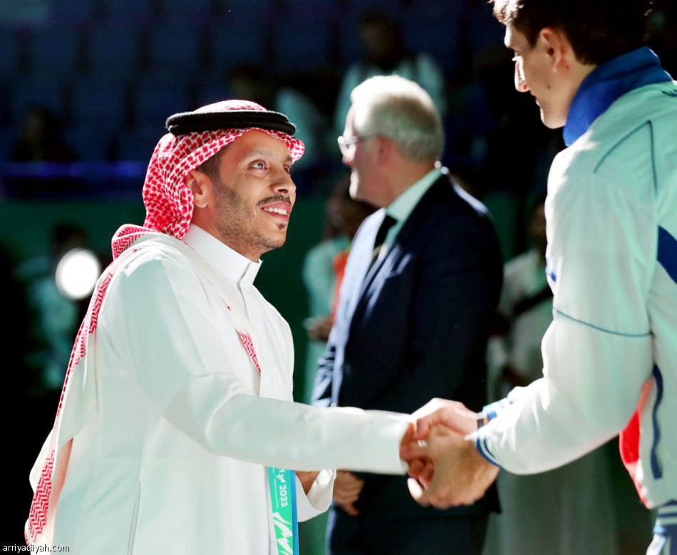 500 متطوع 
في الألعاب القتالية