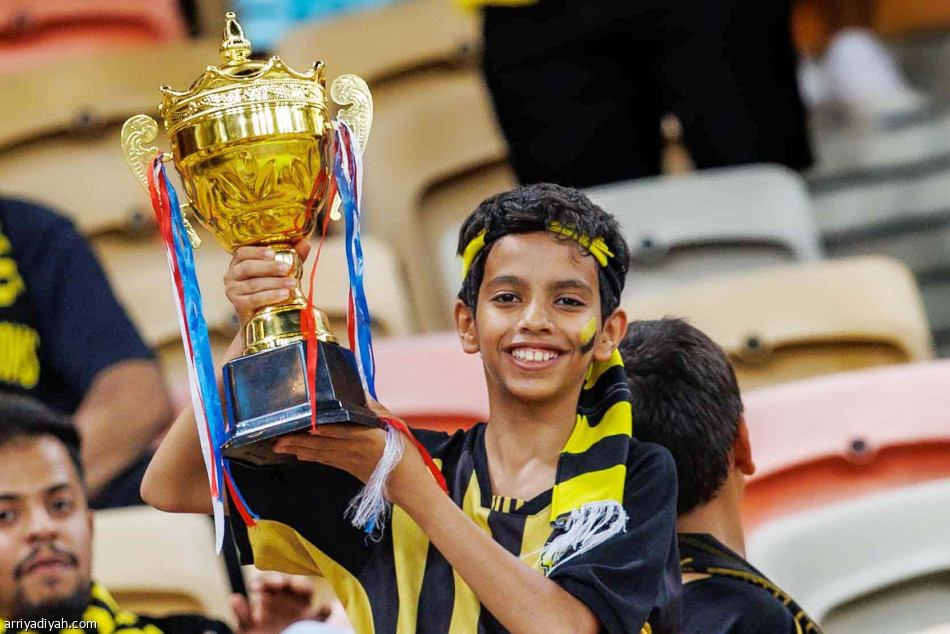 المرة الأولى..
البطل يتوج بثنائية