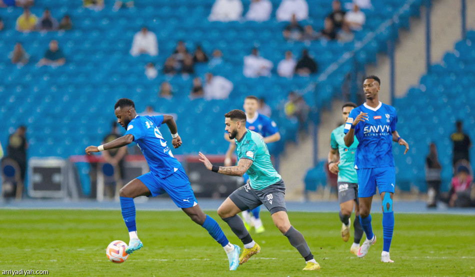 الأزرق
يعادل رقم النصر