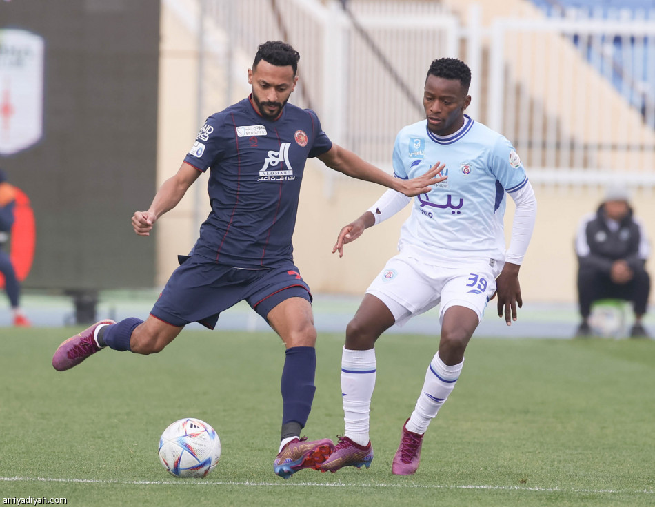 بهدف قاتل.. أبها يقتنص نقاط ضمك