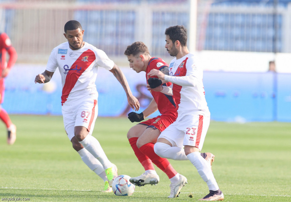 ضمك والوحدة يكتفيان بالتعادل