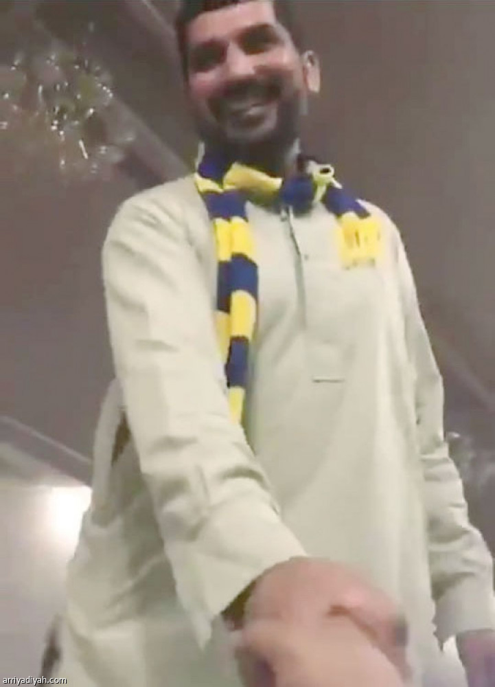 الباكستاني عبد الملك..
var.. وأهداف حمد الله.. تجذب تفاعله