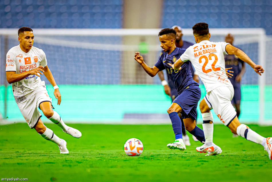 بالفوز 3ـ1 
النصر يكتب الـ 24