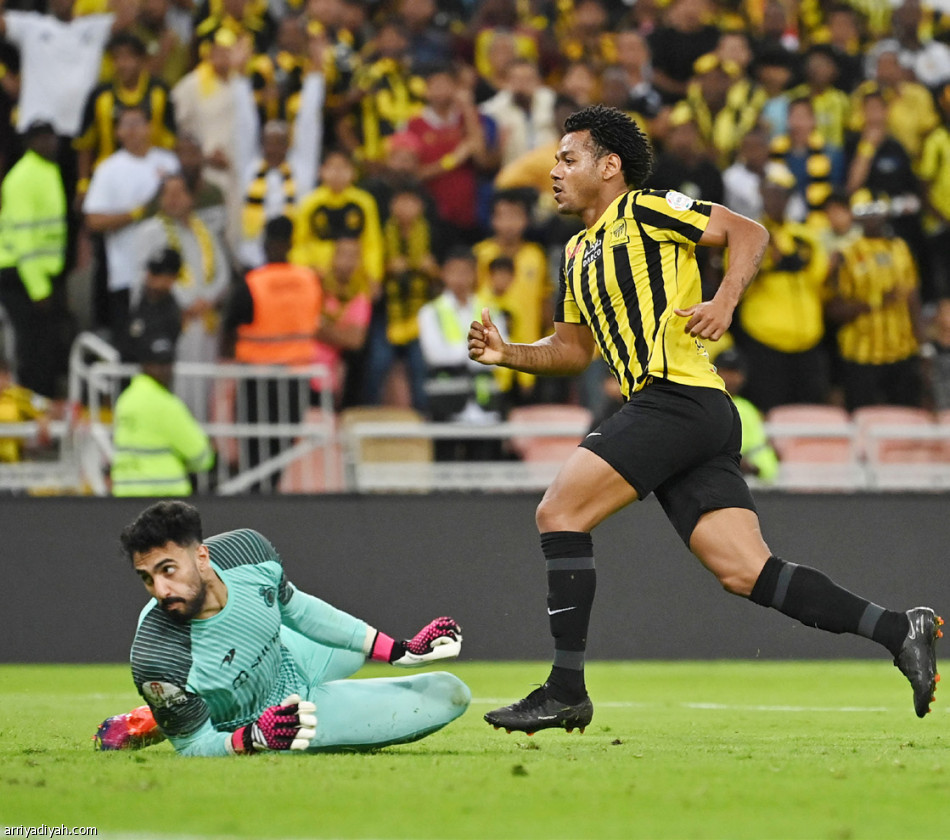 10 خطوات 
قادت الاتحاد نحو اللقب