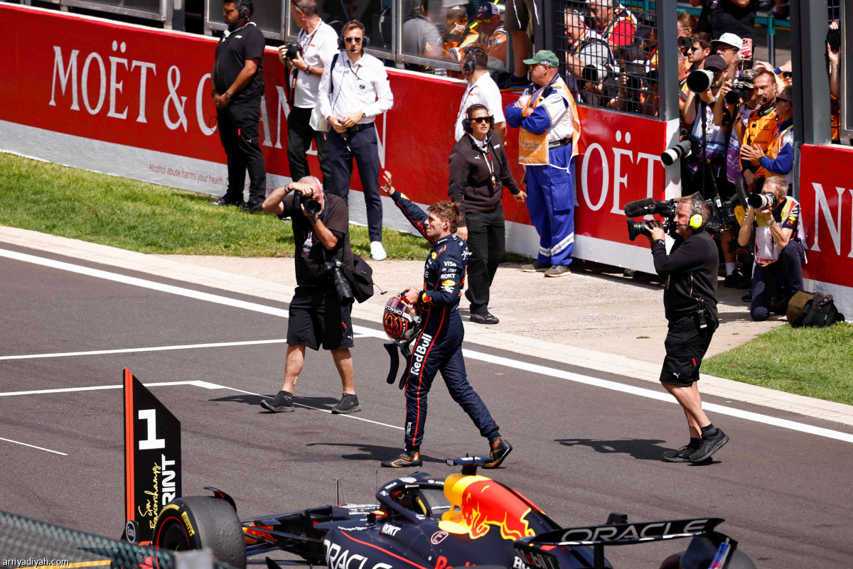 فيرستابن أولّا