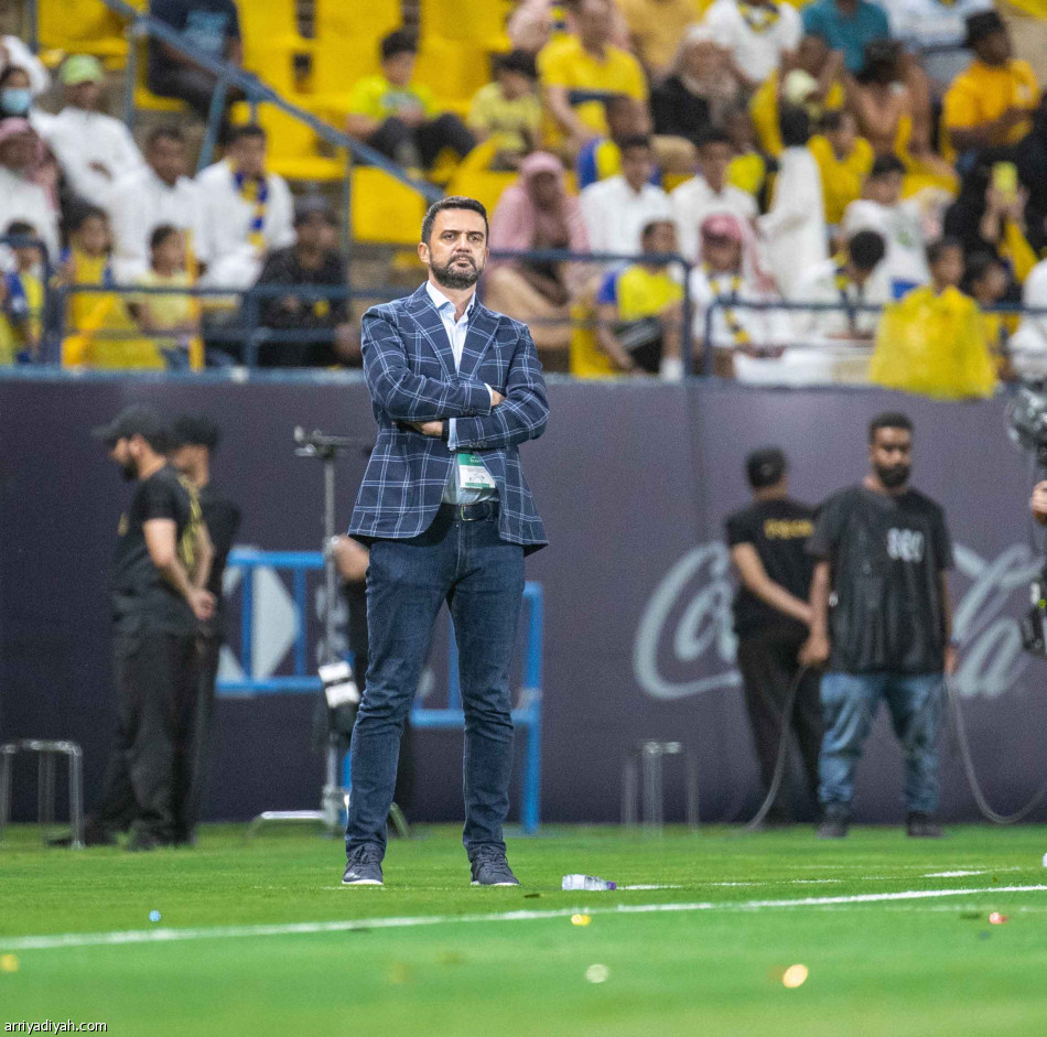 سييرا 
يحرم النصر نهائيين