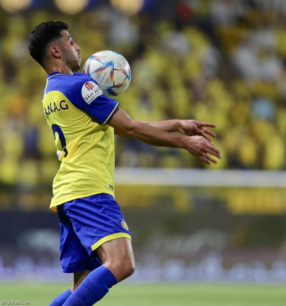 النصر يتعثر بالتعادل مع الخليج